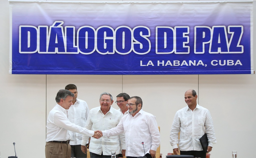 Paz en Colombia, posible e indispensable: Raúl Castro