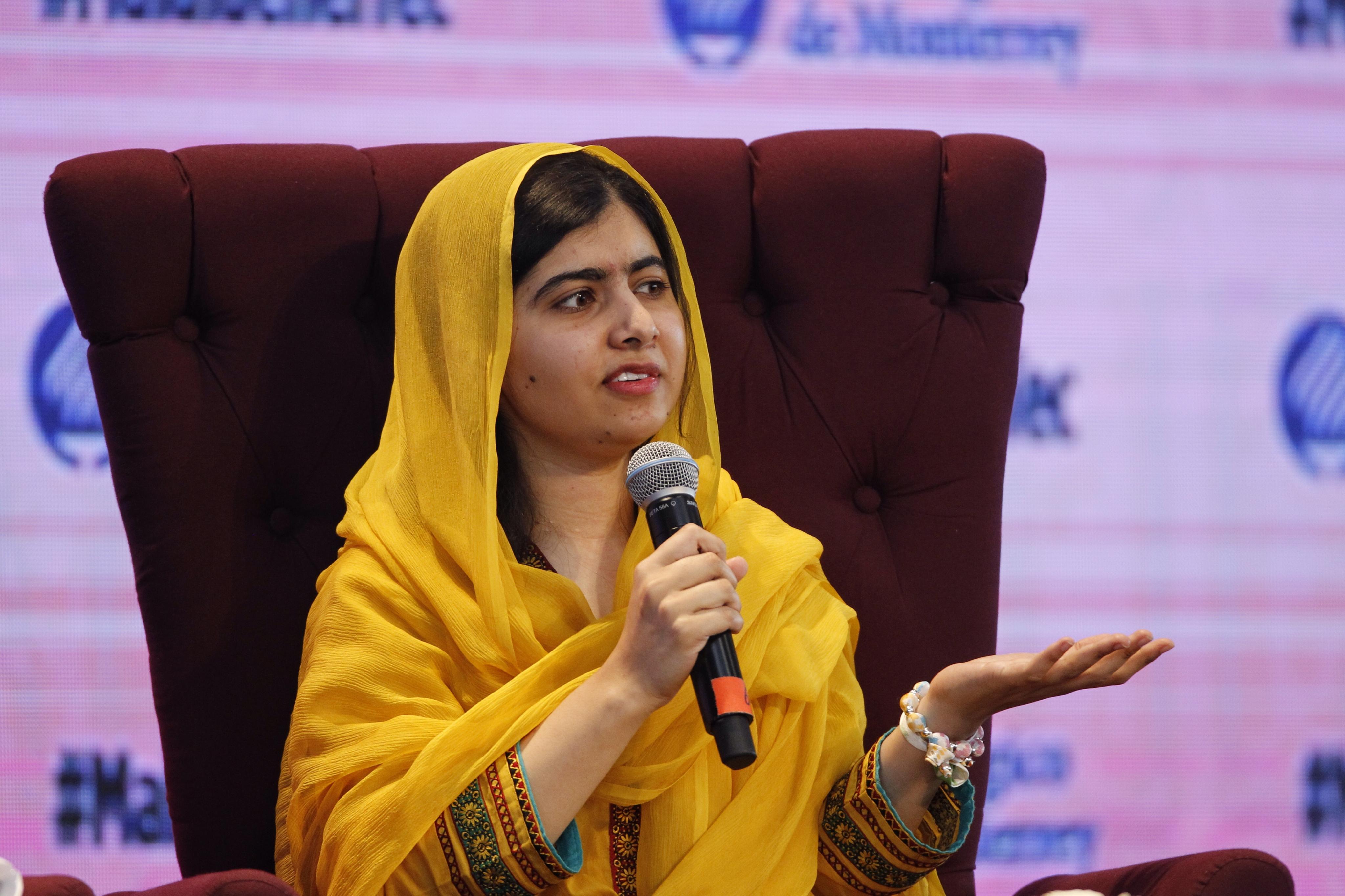 "¿Por qué nos hemos dividido?", dice Malala en México sobre muro de Trump