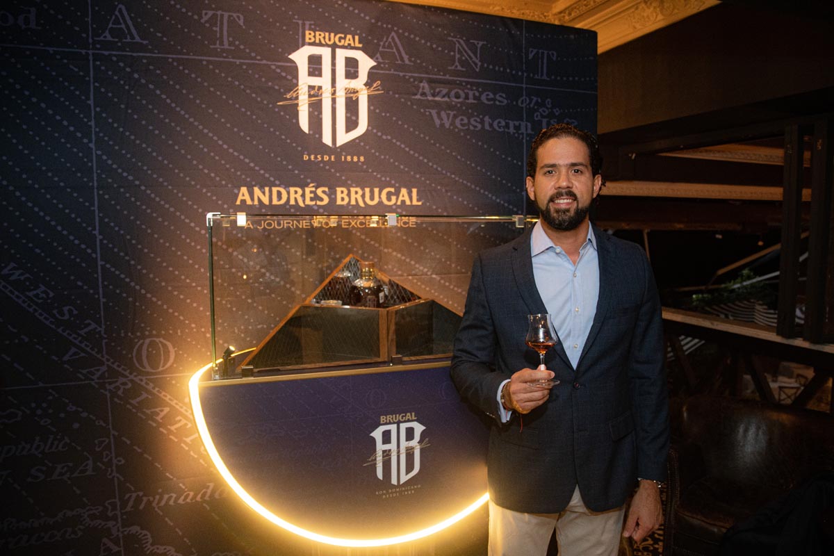 Andrés Brugal presenta su versión ultra premium
