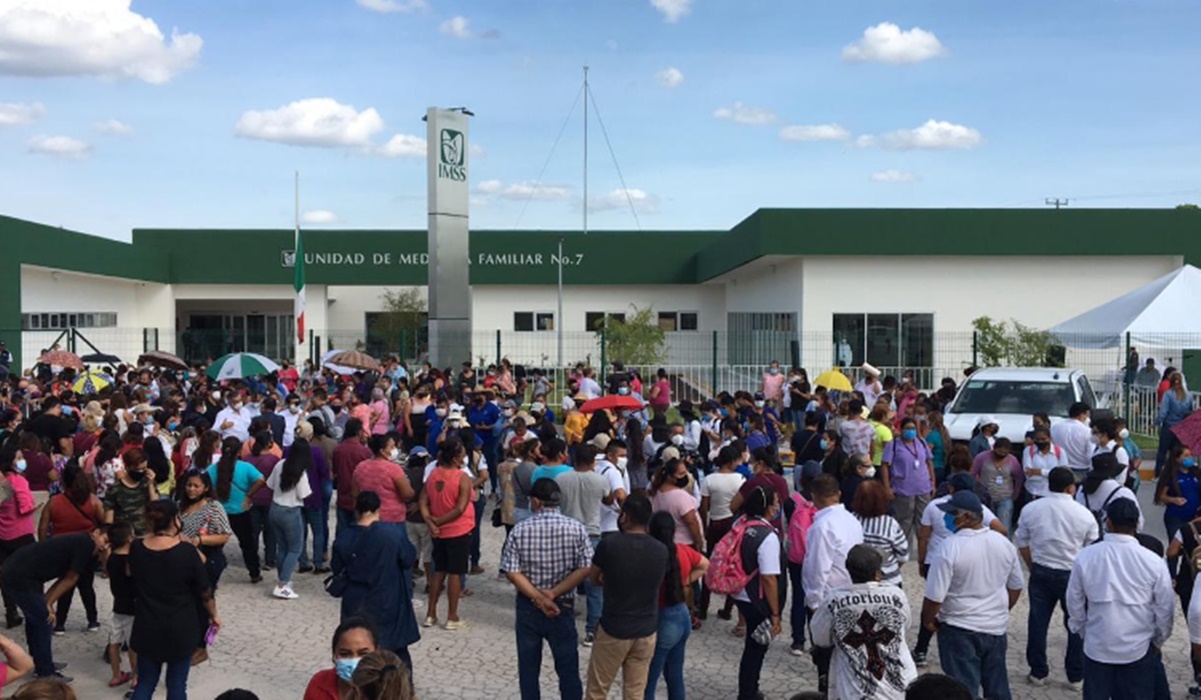 Multitud se arremolina otra vez para ver a AMLO, ahora en Reynosa