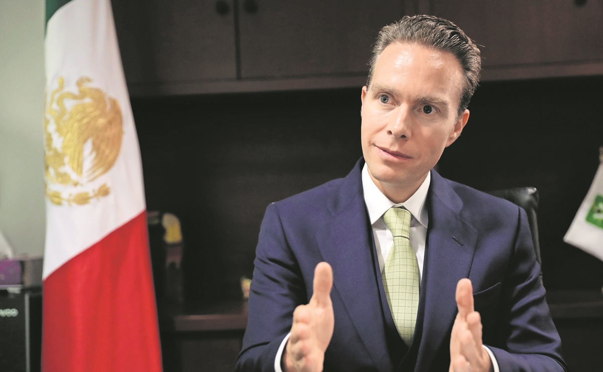 Tras alboroto de sucesión, Manuel Velasco pide licencia al Senado para sumarse a carrera presidencial 2024