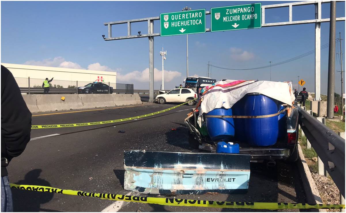 Muere hombre atropellado mientras cambiaba la llanta de su vehículo sobre el Circuito Exterior Mexiquense