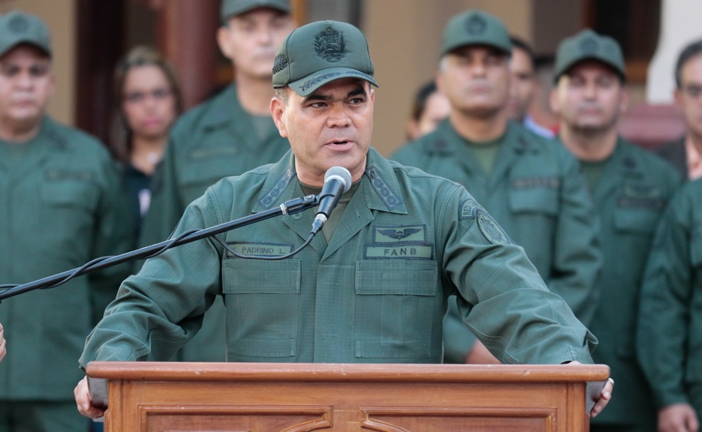 ¿Quién es Vladimir Padrino, "el verdadero hombre fuerte" en Venezuela?