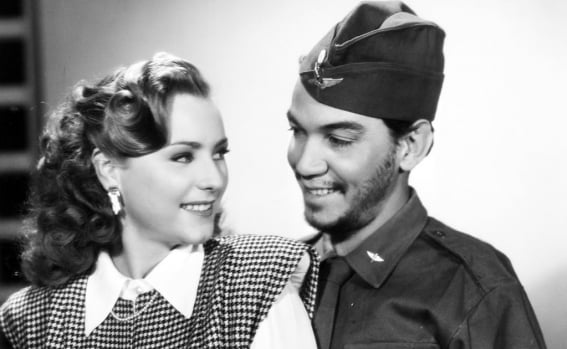 Miroslava Stern y Cantinflas, entre el amor y la tragedia: la historia detrás de la foto