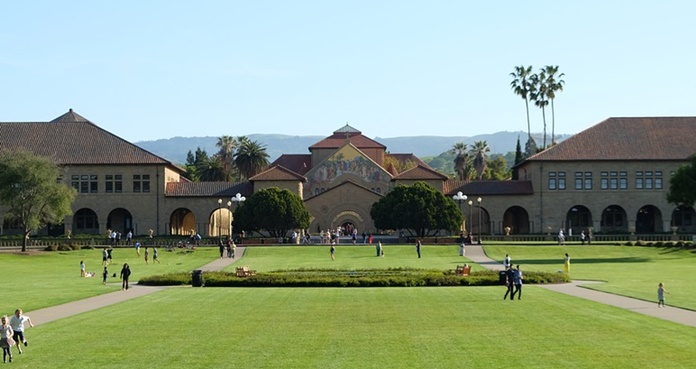 ¿Cuánto cuesta estudiar en la Universidad Stanford? 