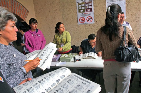 Aspirantes harán examen