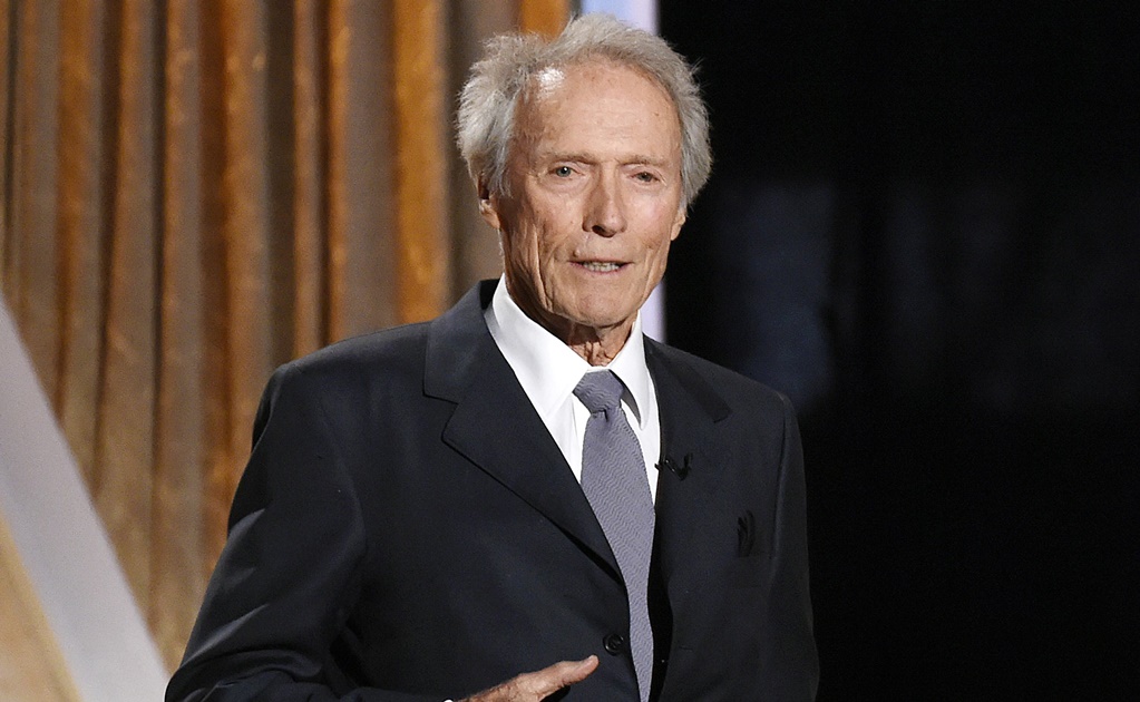 Clint Eastwood ironiza sobre polémica racial en los Oscar