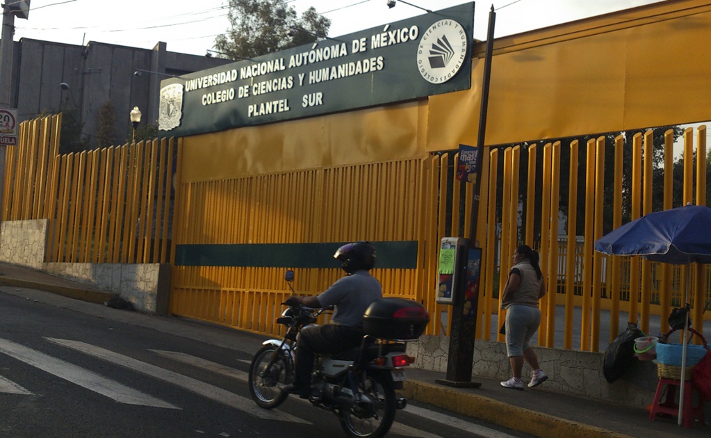 Personas encapuchadas vandalizaron oficinas del CCH Sur; siguen protestas por caso de violación contra alumna  