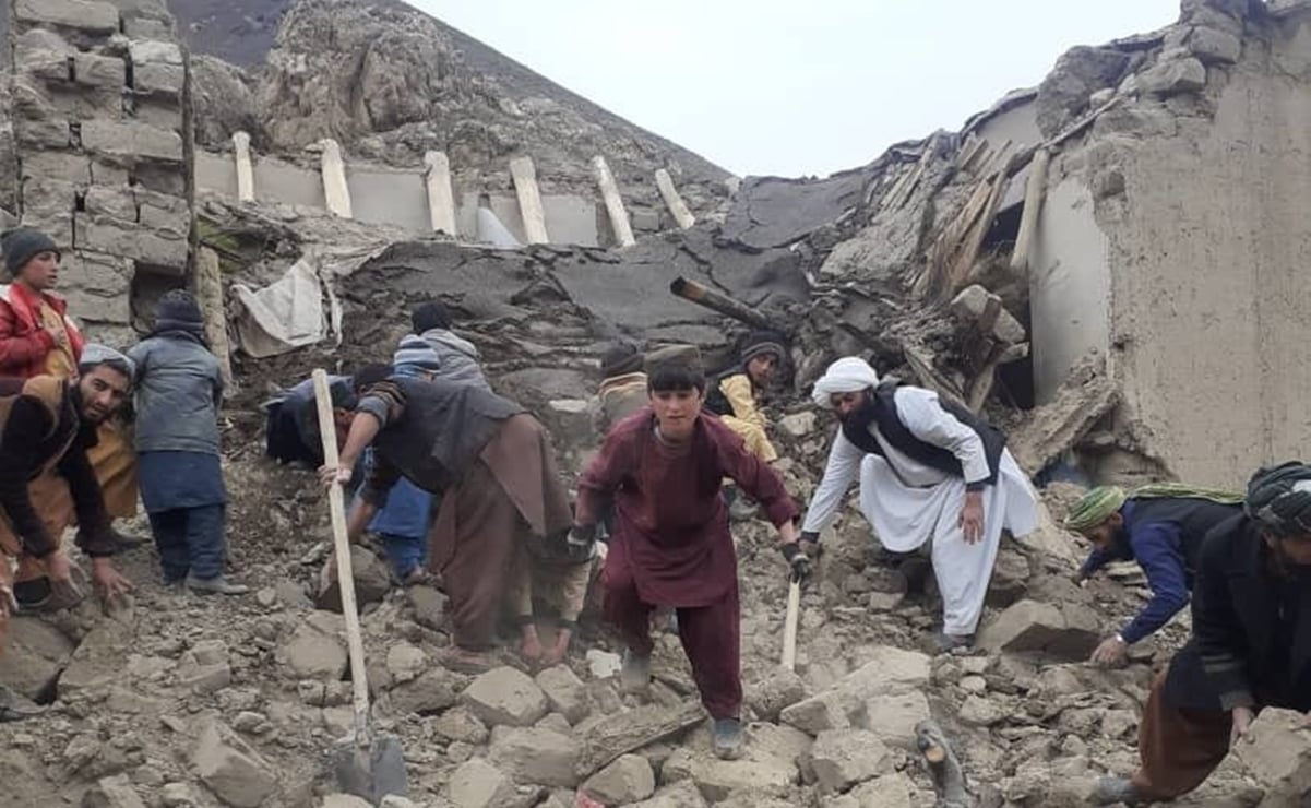 Aumentan al menos a 22 las víctimas por dos sismos registrados en Afganistán
