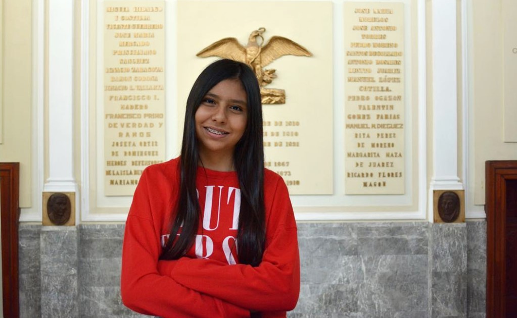Teenage writer promotes gender equality in Mexico