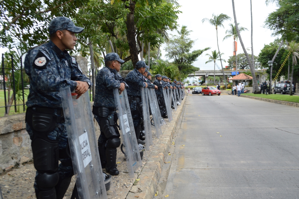 Ola de violencia en Acapulco; reportan 2 ataques en playas, 5 heridos y un muerto iniciando vacaciones de Semana Santa