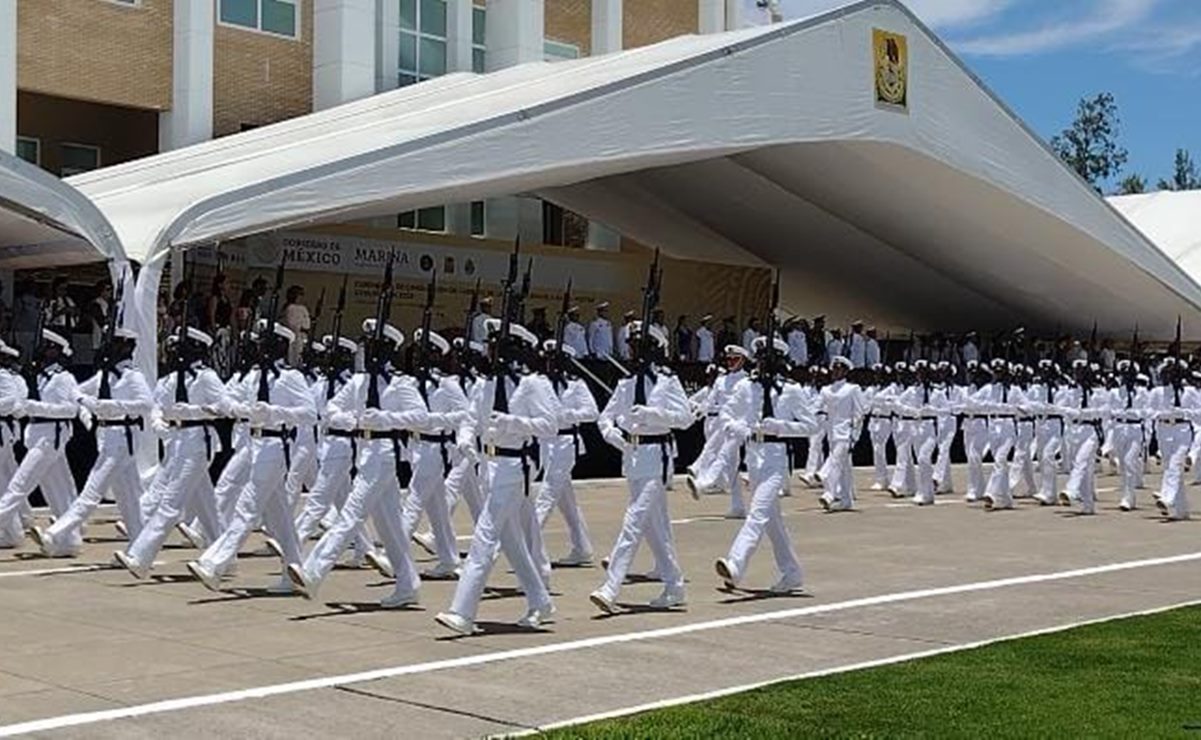 Se graduan 162 guardiamarinas de la Heróica Escuela Naval Militar