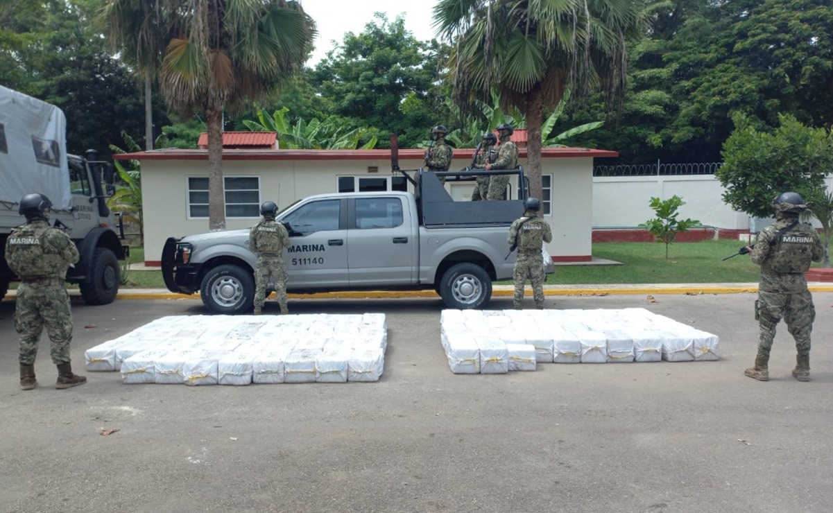 Marina asegura mil 800 kilos de droga en el municipio de Bacalar, Quintana Roo
