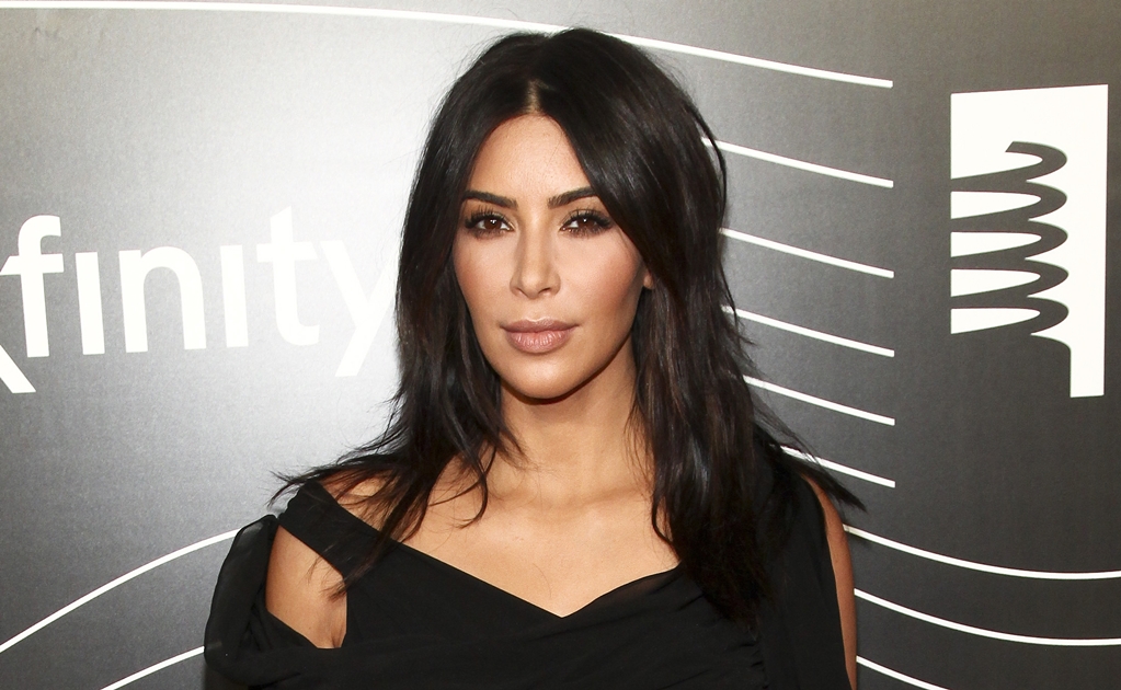 Kim Kardashian se desnuda en redes
