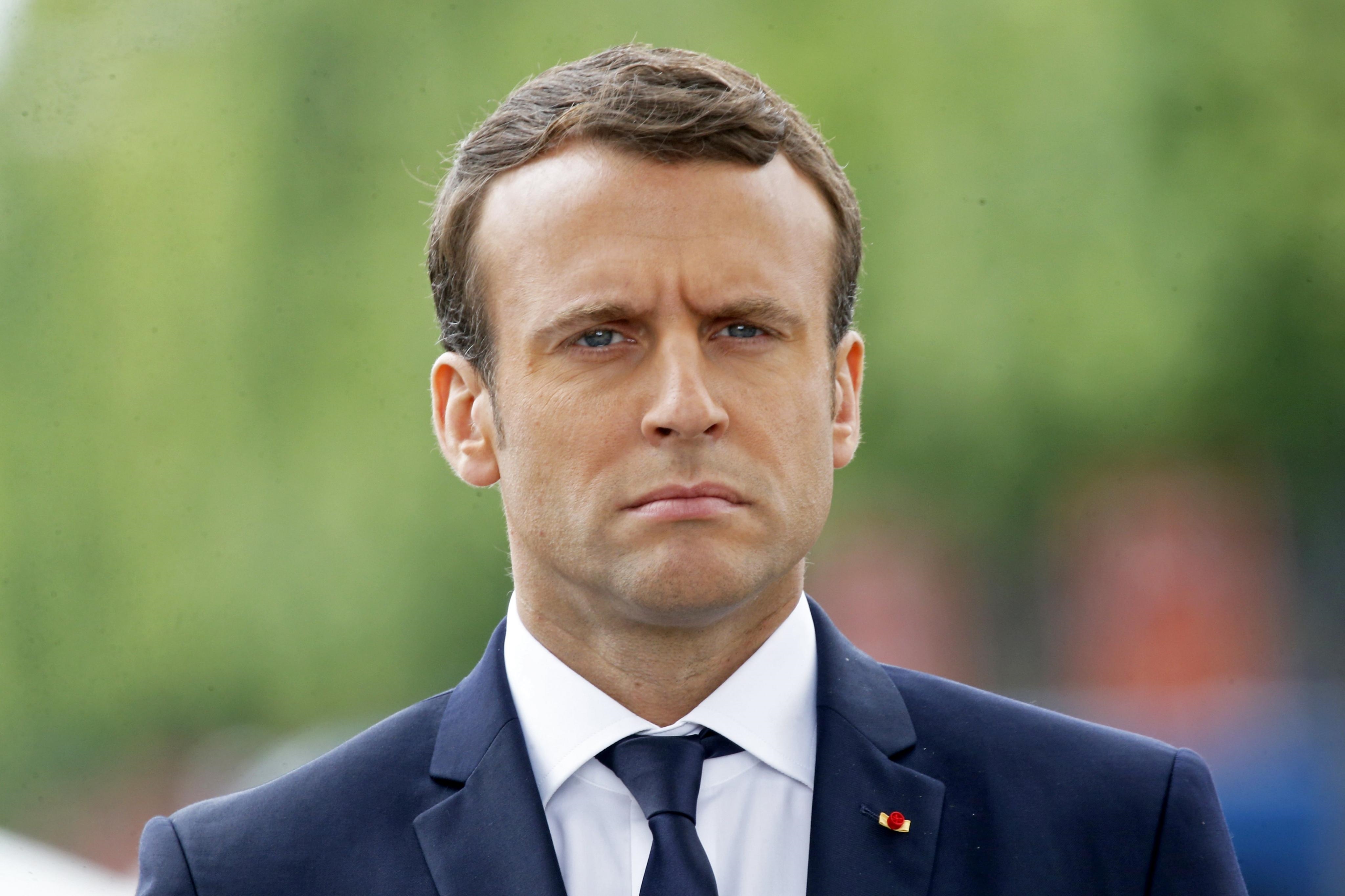 Macron causa indignación con una broma sobre migrantes