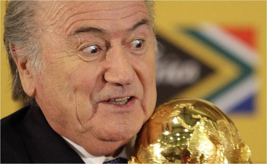 Caso FIFA: Blatter pretende seguir como presidente 