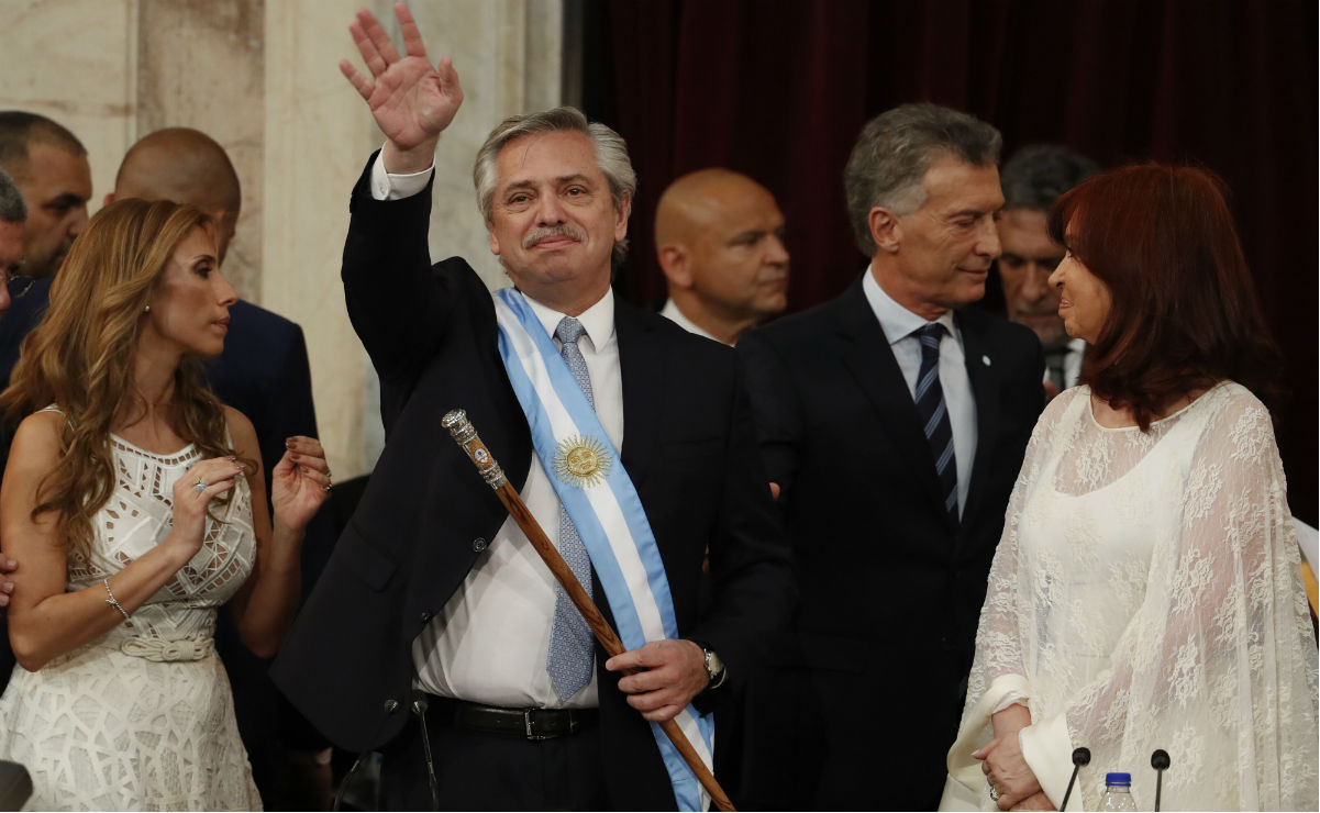Alberto Fernández jura como presidente de Argentina hasta 2023