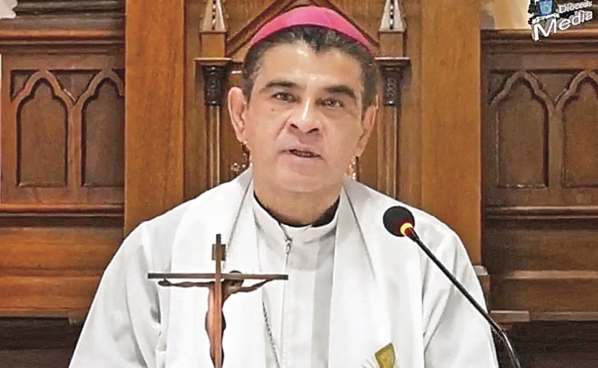 Obispo nicaragüense insta a "pedir libertad" de Rolando Álvarez y no negociar