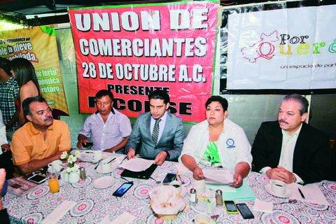 Comerciantes solicitan a municipio resolver conflictos de piso