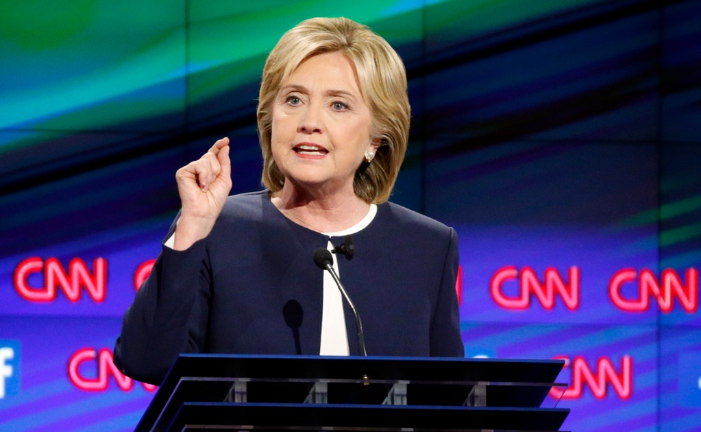 Clinton arranca debate prometiendo luchar contra desigualdad