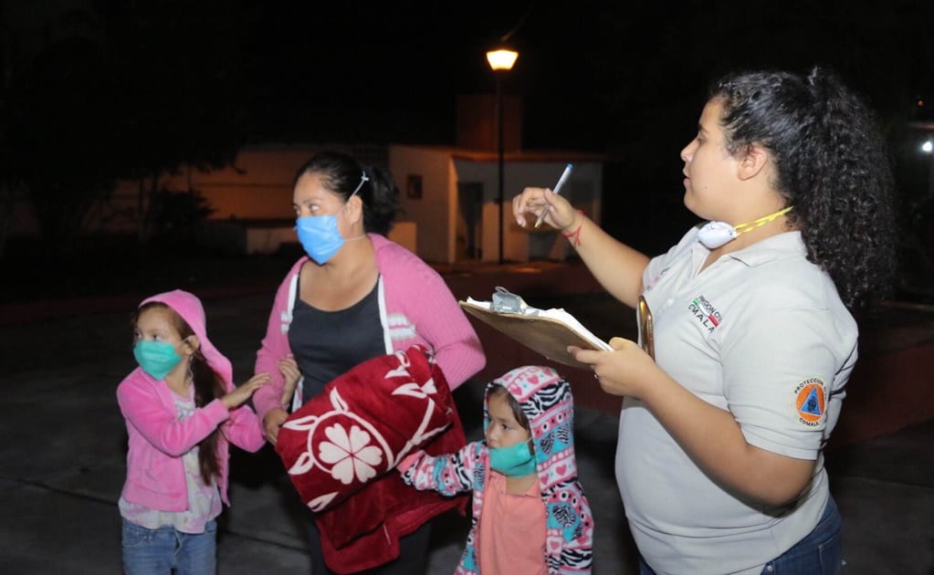 Más de 300 personas fueron evacuadas en Colima
