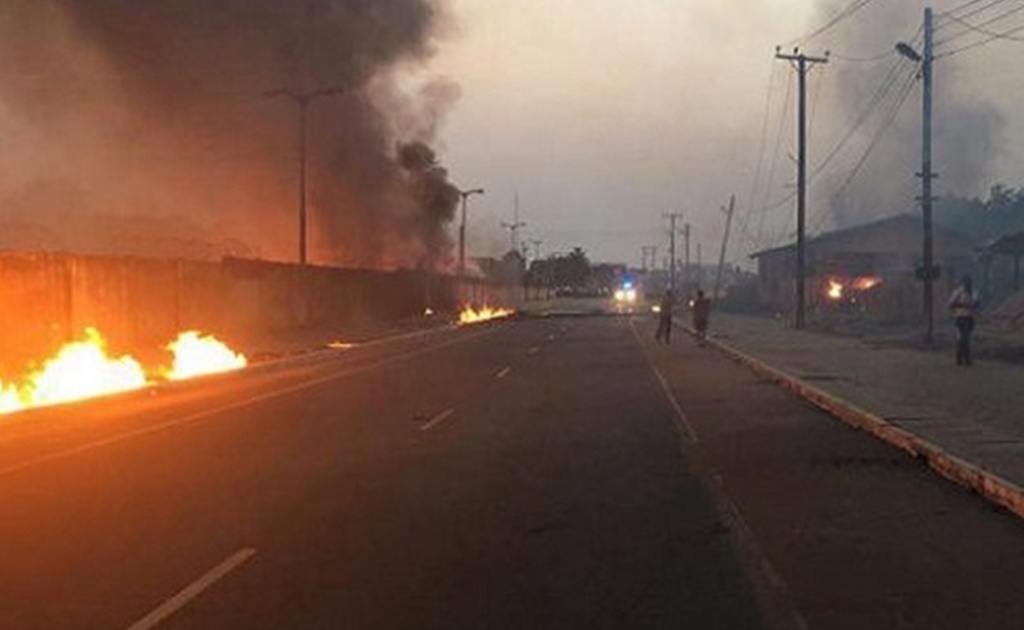 Explosión en gasoducto deja más de 15 muertos en Nigeria 
