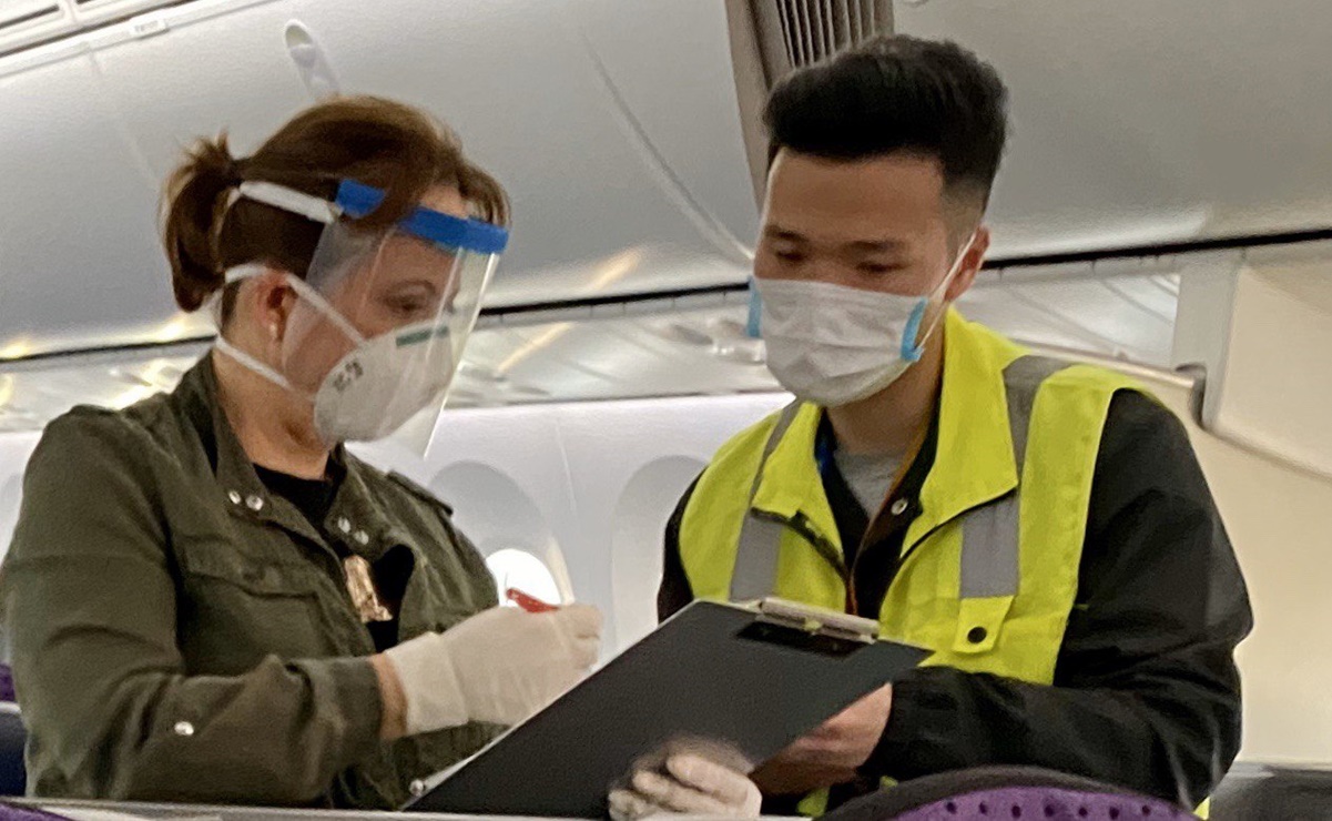 Despegó de Shanghái un avión con equipo médico rumbo a México: Ebrard