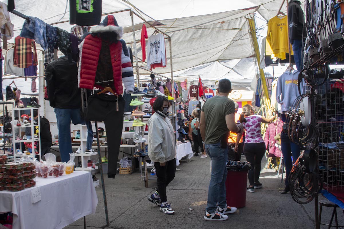 Retirarán a quien no tenga permiso de operación en el tianguis de La Cruz