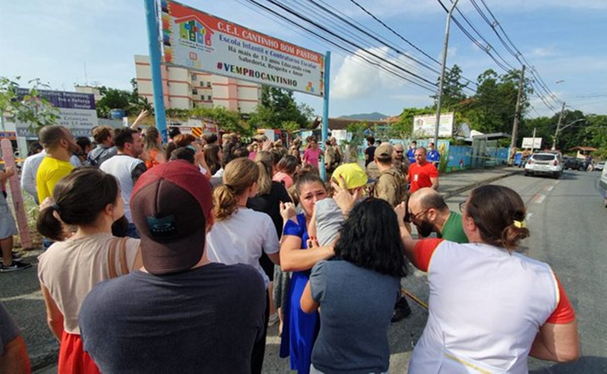 Hombre mata a cuatro niños en un kinder de Brasil; reportan menores heridos