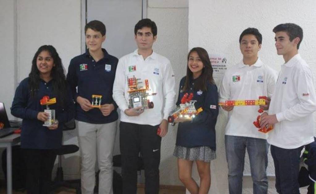 Six Mexicans compete in the 2015 World Educational Robot Contest