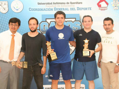 UAQ define campeones en squash