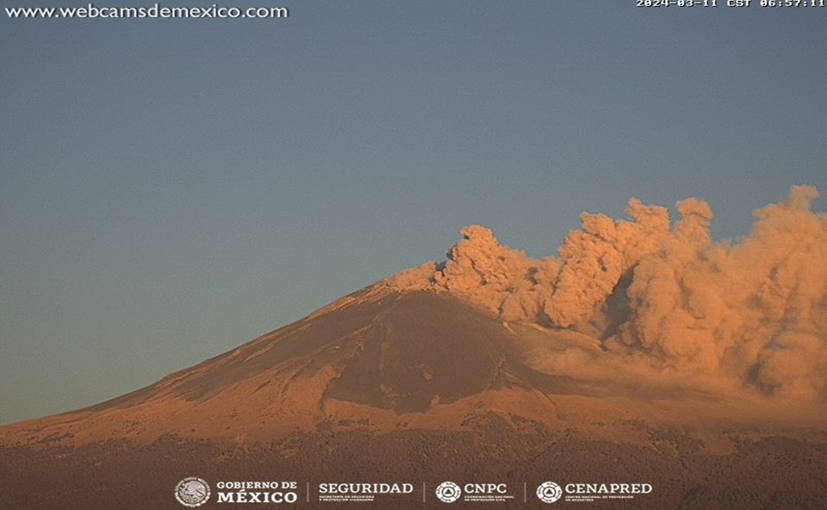 Popocatépetl lanza fumarola durante madrugada de hoy; mapa de estados en los que caerá ceniza