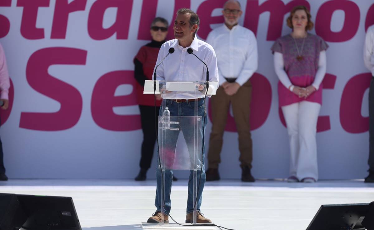 "¡Si es para desmantelarla, la democracia no se toca!": discurso íntegro de Lorenzo Córdova en el Zócalo