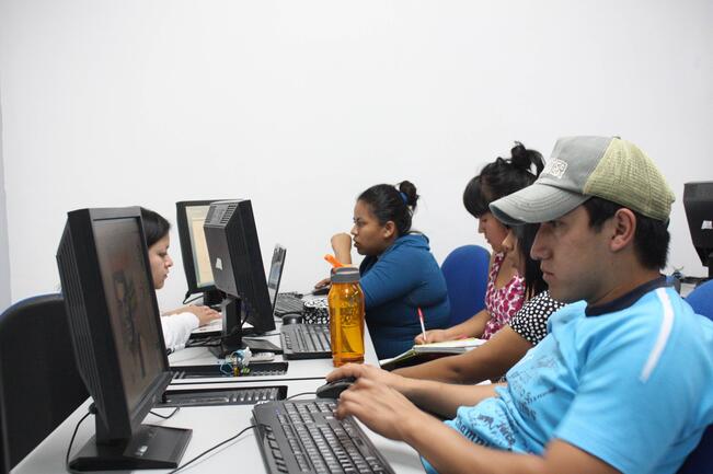 Universidad Autónoma de Querétaro impedirá que las redes sociales usen su nombre 