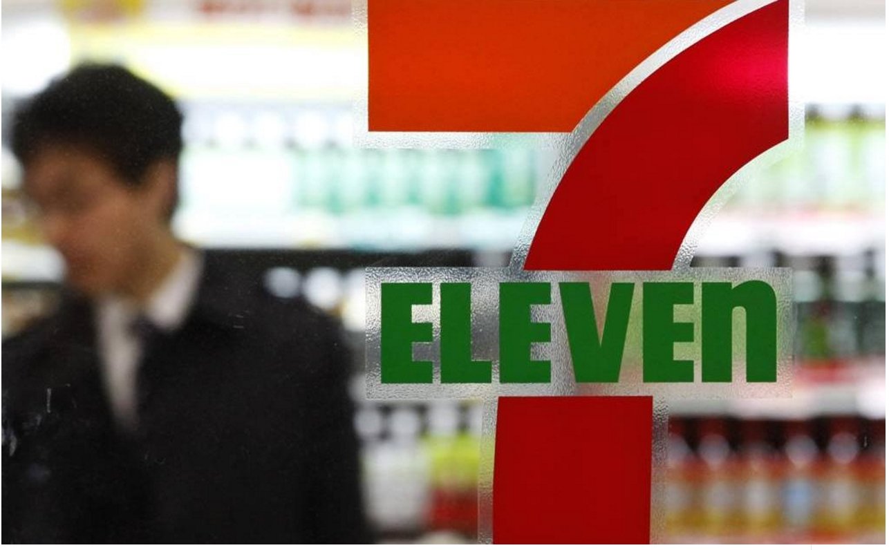 7-Eleven gets ready to launch image of their new Petro 7 gas stations in Mexico