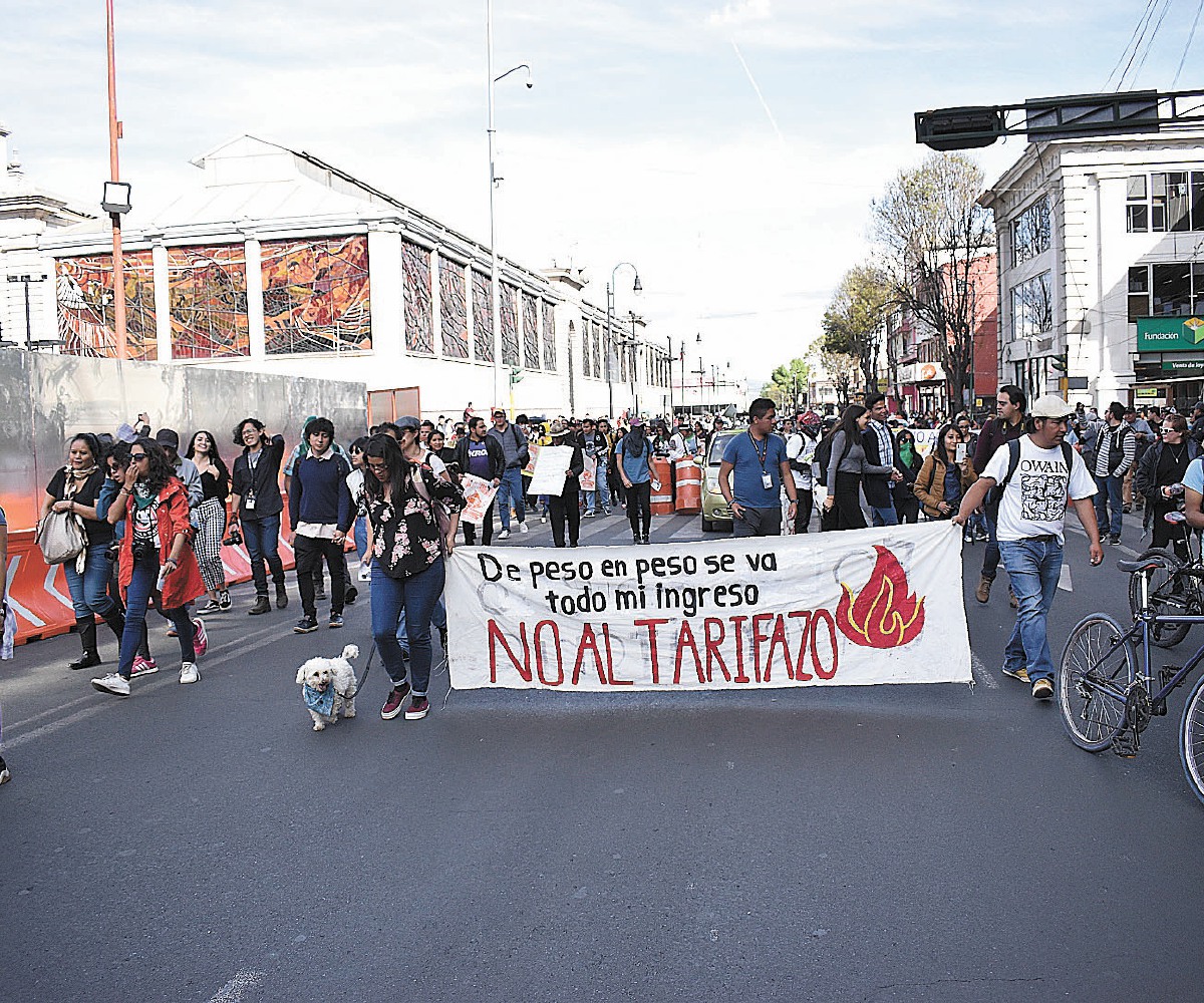 Llevan rechazo al tarifazo hasta Congreso estatal