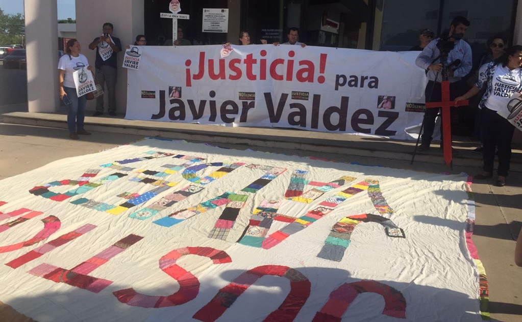 Exigen justicia por el asesinato de Javier Valdez