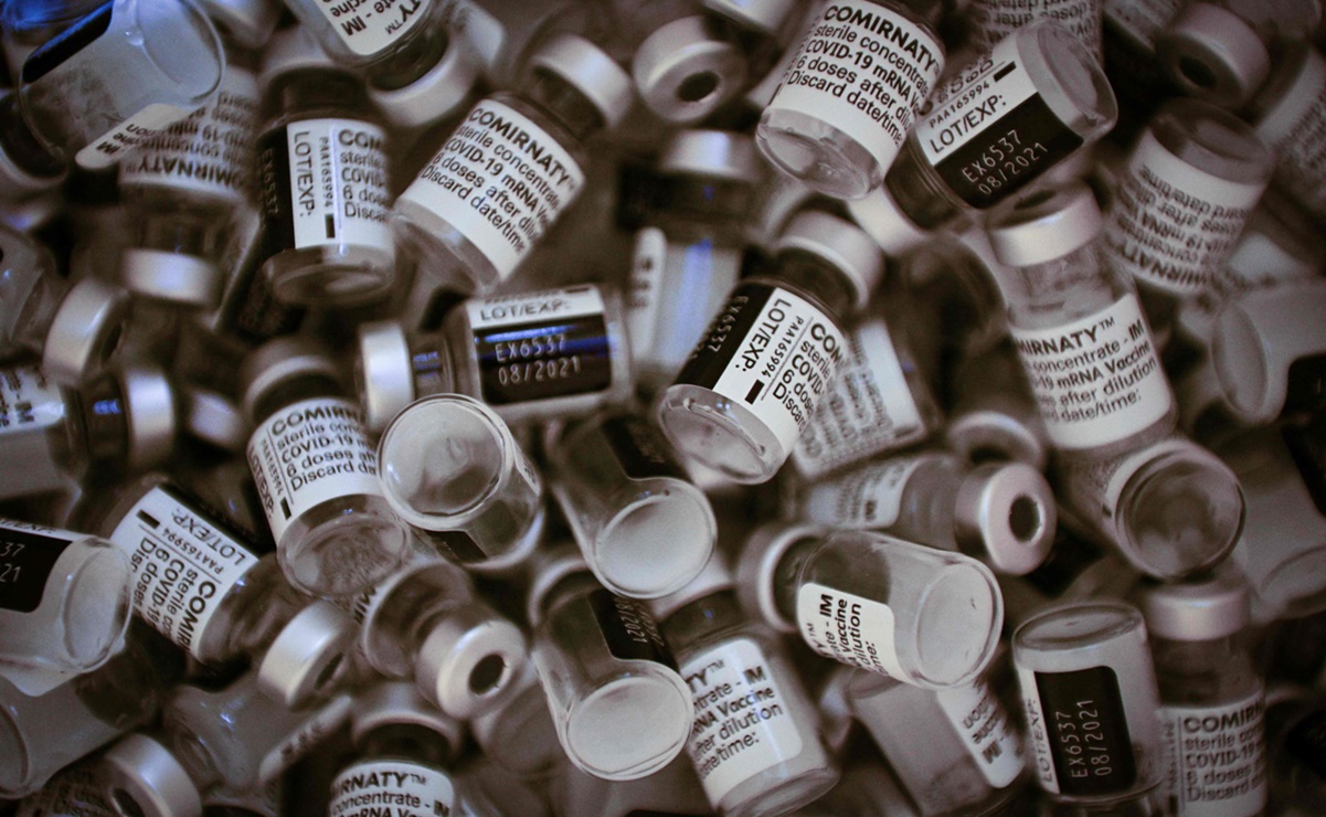 Dinamarca tirará 1.1 millones de vacunas antiCovid porque no logró donarlas