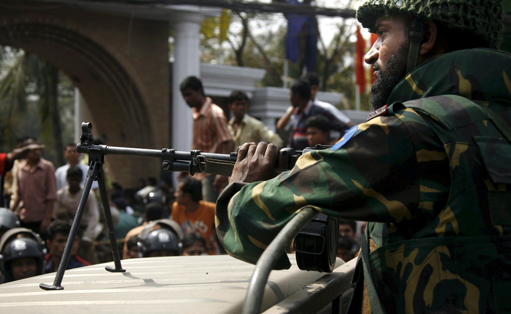 Deja 5 heridos tiroteo en zona diplomática de Dacca, Bangladesh