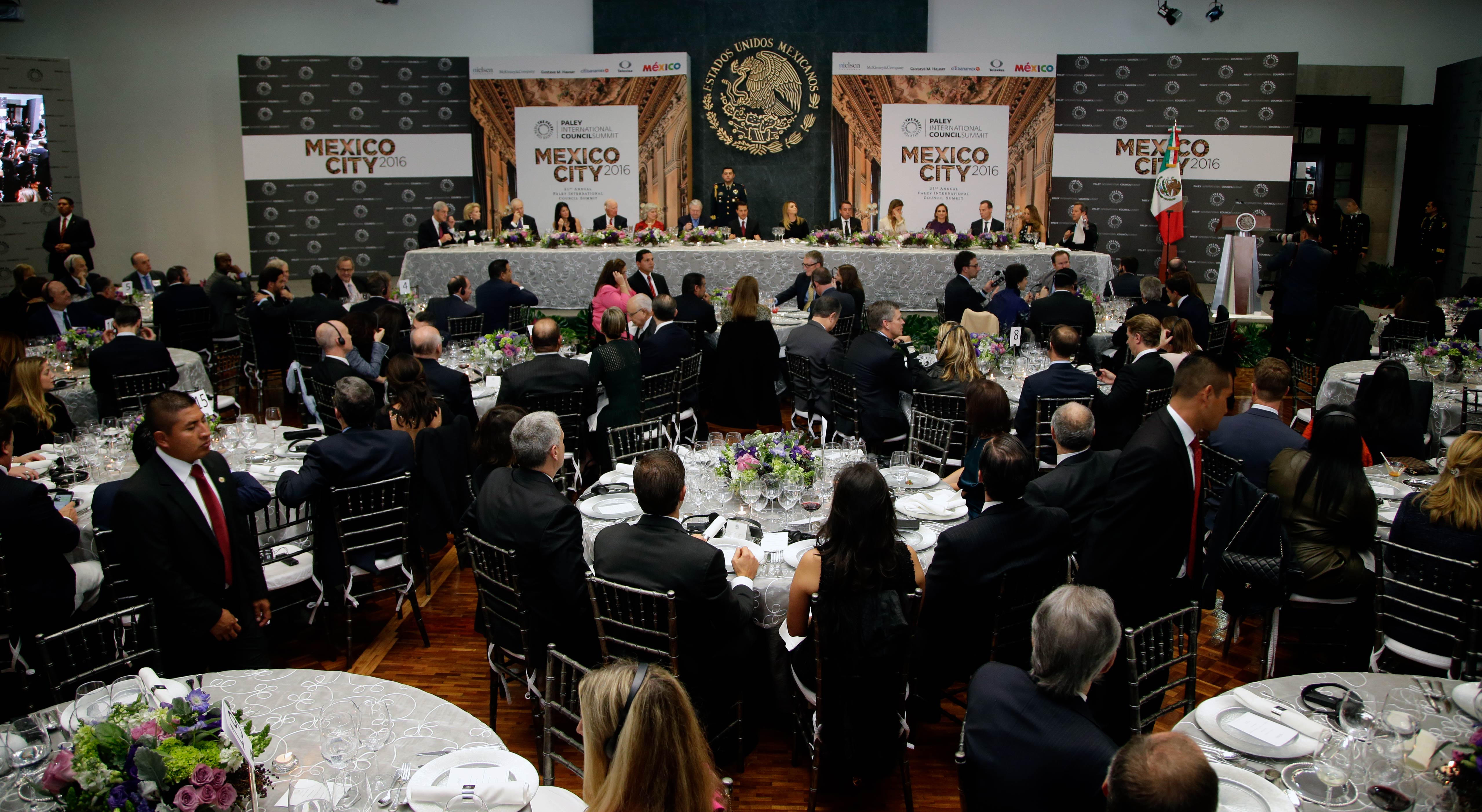 Peña Nieto, reunido con miembros de Paley