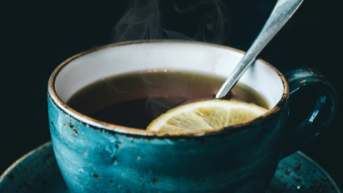 La infusión a base de esta planta aromática que calma dolores de estómago, gases y náuseas