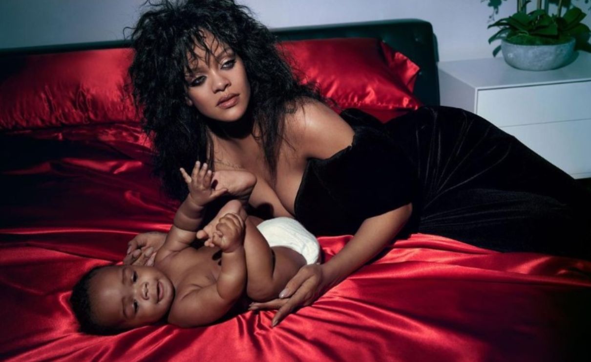 El bebé de Rihanna tuvo 2 asistentes para reciente sesión de fotos 