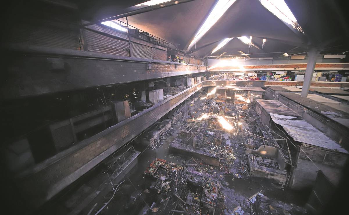 Mercado Libertad reabre sus puertas tras incendio; apoyarán a locatarios con 25 mil pesos