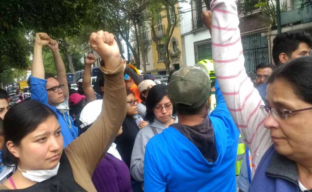 Estudiantes voluntarios se encaminan a San Gregorio, Xochimilco