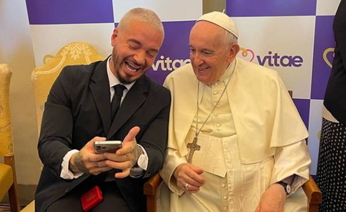 Alexander Acha, J Balvin y Carlos Rivera, los famosos que han estado con el Papa Francisco