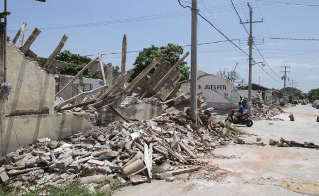 Acusan que prevalecen irregularidades en reconstrucción en el Istmo de Tehuantepec