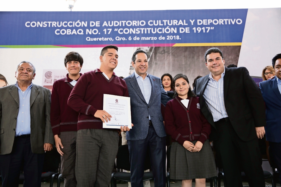 Anuncia gobernador de Querétaro 33 mdp de inversión para escuelas