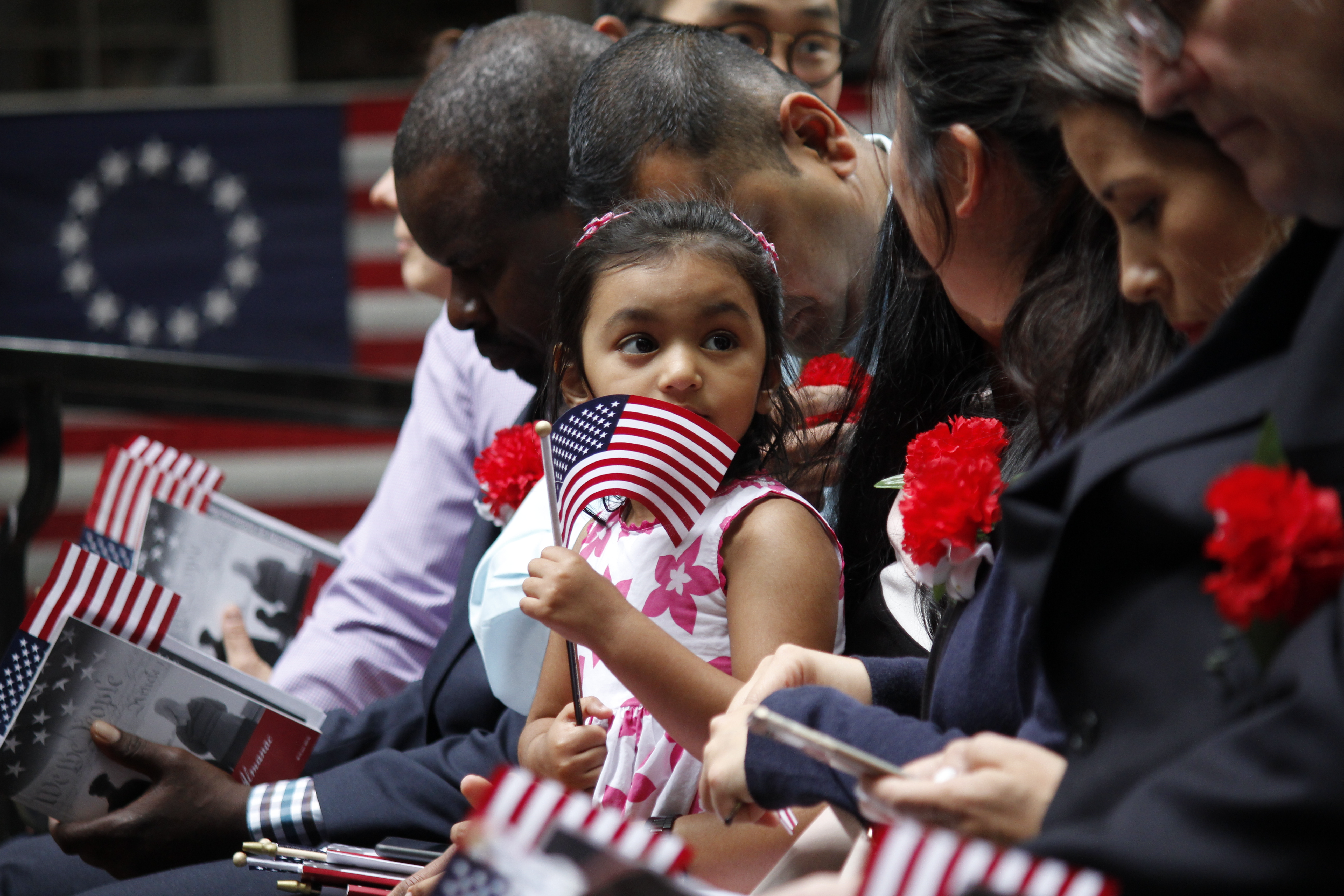 ¿Qué dice la nueva guía de USCIS sobre ciudadanía para niños en Estados Unidos?