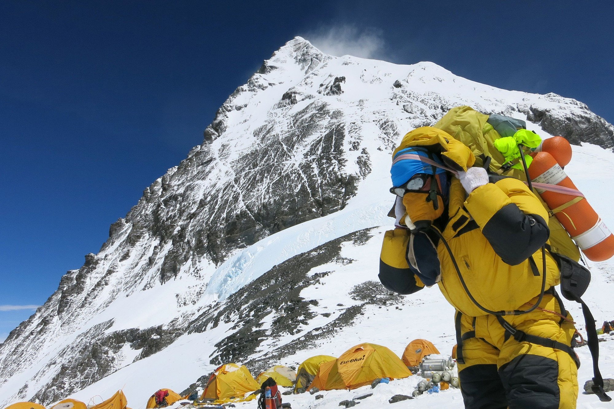 Escaladores que suban al Everest serán monitoreados con GPS