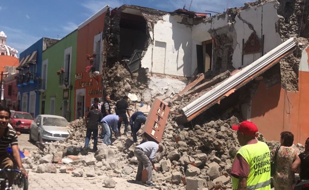 Reportan 11 muertos en Puebla tras sismo 